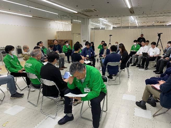 Omi san as keynote listener