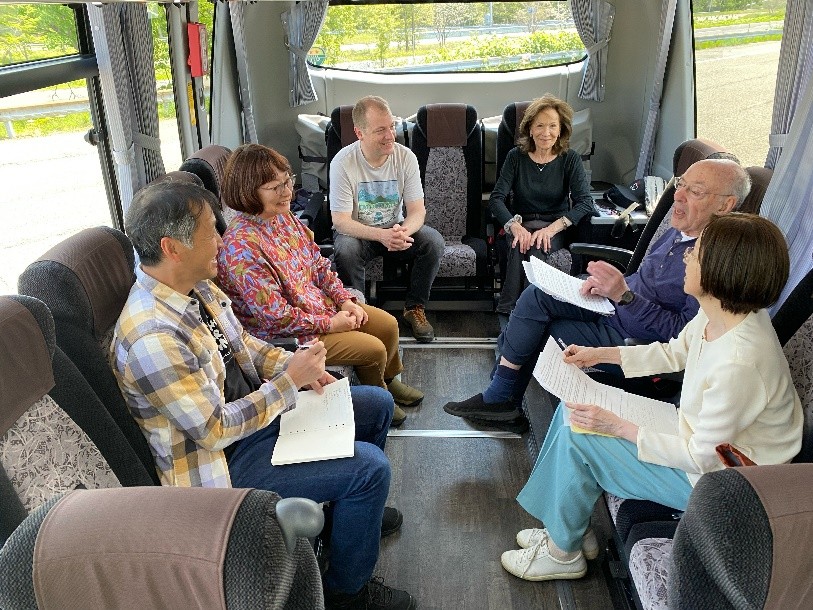 Workshop in the bus